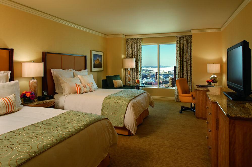 Hotel The Ritz-Carlton, Cleveland Zewnętrze zdjęcie